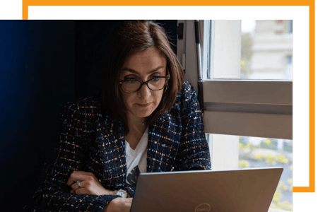 Scrum Master en la reunión diaria del proyecto de Santander