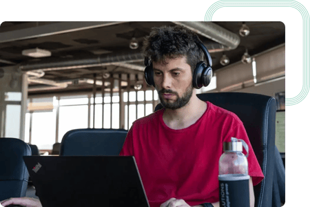 Tester se asegura de que el producto de software del cliente es lo más eficiente posible antes de su lanzamiento